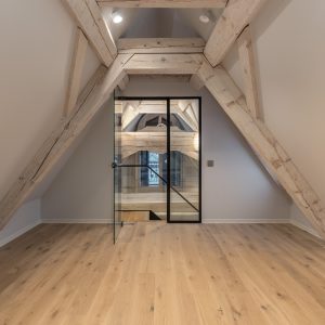 Elements solid eik heltre
